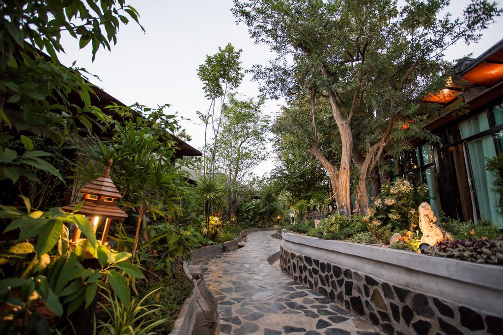 Foresto Sukhothai Guesthome Exterior photo